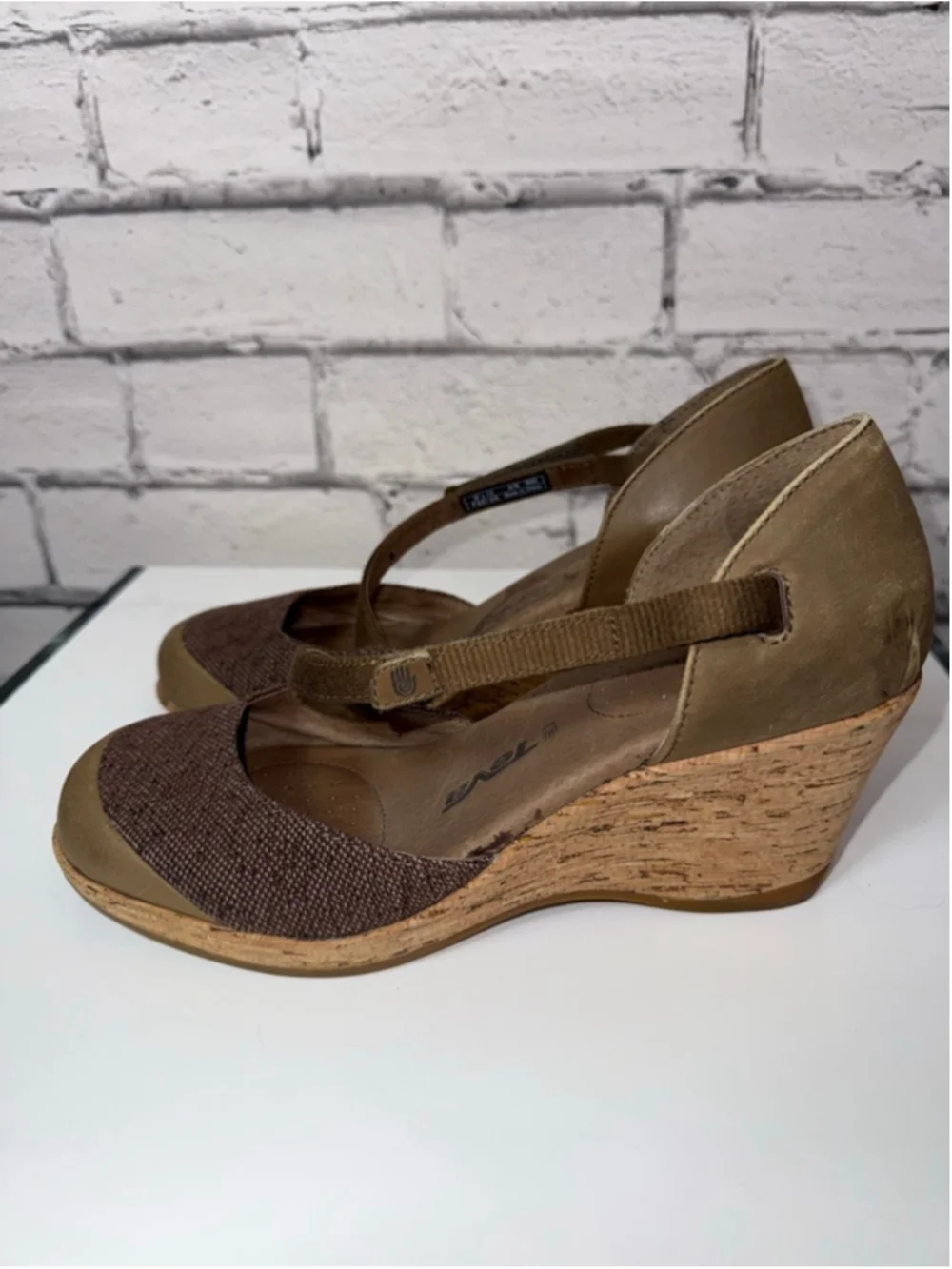 Women's Teva Riviera Mary Jane Brown Tan Wedge Sandals Strappy Sandals Size 7
